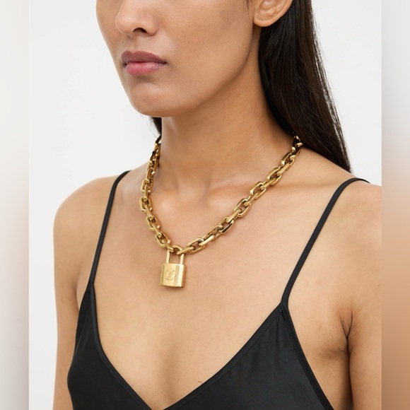 ✨AUTHENTIC✨ Louis Vuitton Lock & Key #312 w/ 14k Gold Plated Unbranded Necklace - Picture 1 of 7